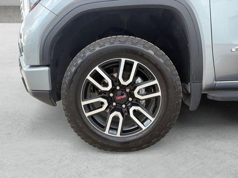 Used 2023 GMC Sierra 1500 AT4 w/ AT4 Premium Package AWD/4WD image 23