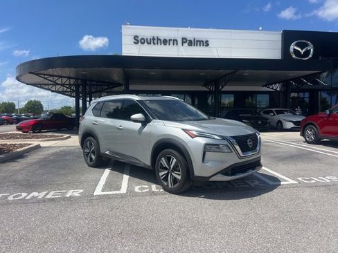 Used 2023 Nissan Rogue Platinum w/ Platinum Premium Package FWD image 2