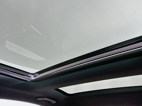 Certified 2025 Mercedes-Benz C 300 4MATIC Sedan image 27