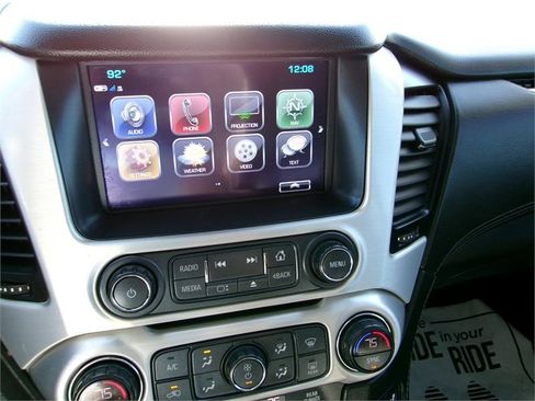 Used 2019 GMC Yukon XL SLT w/ Premium Edition image 30