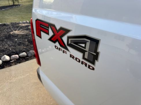 Used 2014 Ford F250 XLT image 39