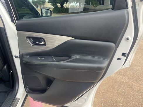 Used 2018 Nissan Murano SL w/ Midnight Edition Package image 17