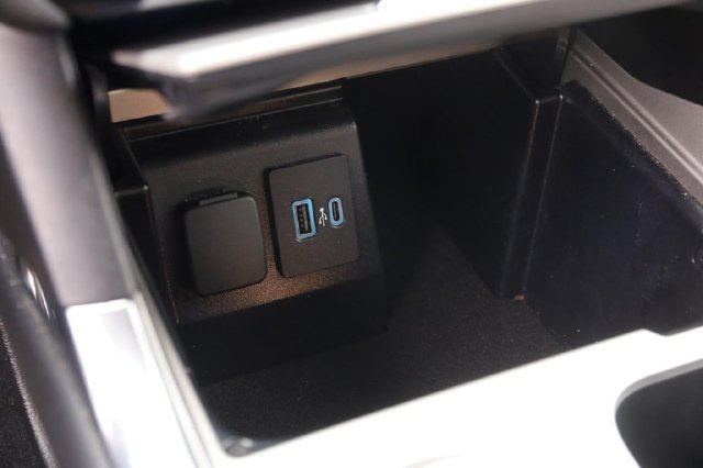 Used 2023 Ford Explorer Limited AWD/4WD image 22