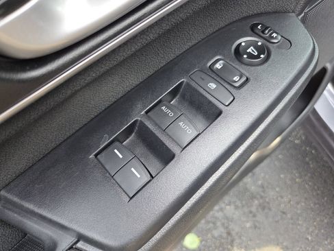 Certified 2022 Honda CR-V EX image 32