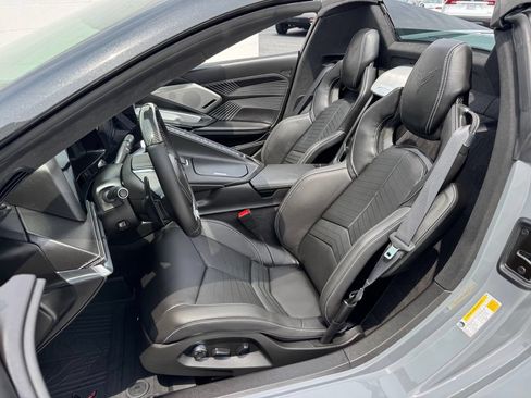 Used 2025 Chevrolet Corvette ZR1 w/ Battery Protection Package RWD image 18