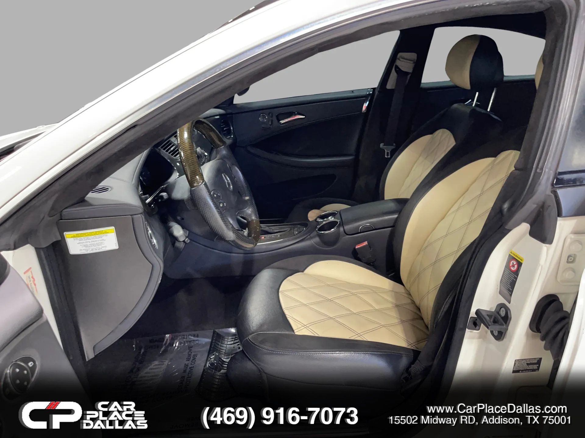 Used 2006 Mercedes-Benz CLS 500 w/ Entertainment Pkg image 17