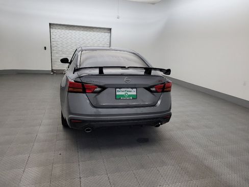 Used 2024 Nissan Altima 2.5 SR FWD image 6