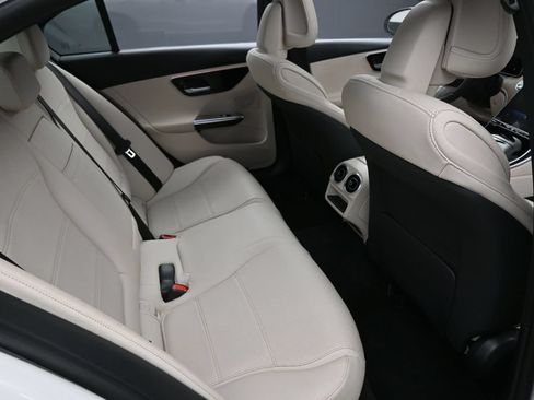 Used 2024 Mercedes-Benz C 300 Sedan image 34