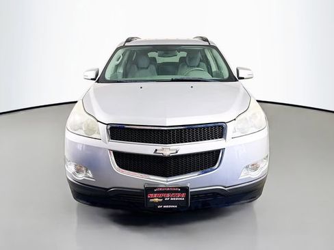 Used 2009 Chevrolet Traverse LT FWD image 4