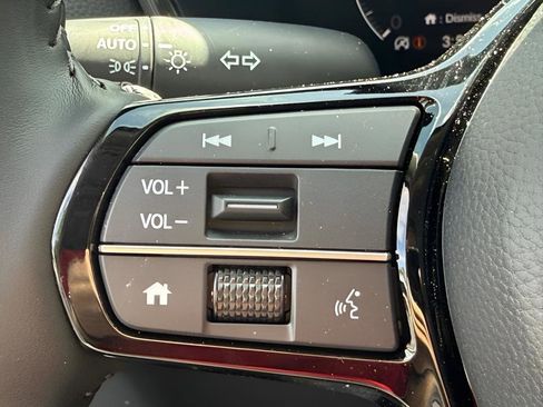 Used 2025 Honda CR-V EX-L image 16