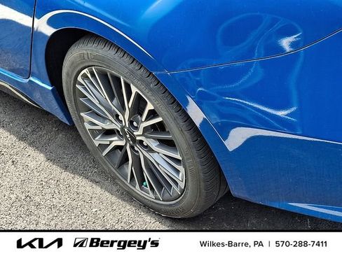 Certified 2023 Kia Forte GT-Line FWD image 10