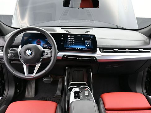 Used 2025 BMW X2 xDrive28i image 15