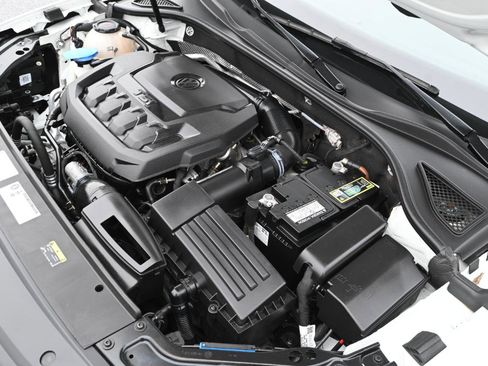 Used 2019 Volkswagen Passat 2.0T Wolfsburg w/ Wheels & Sunroof Package image 40