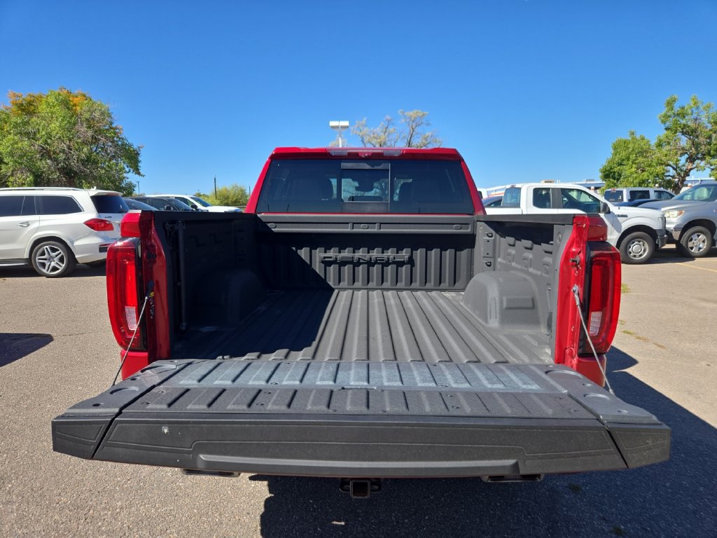 Used 2024 GMC Sierra 1500 Denali w/ Technology Package AWD/4WD image 17