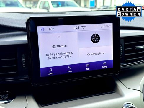 Used 2022 Ford Explorer XLT image 29