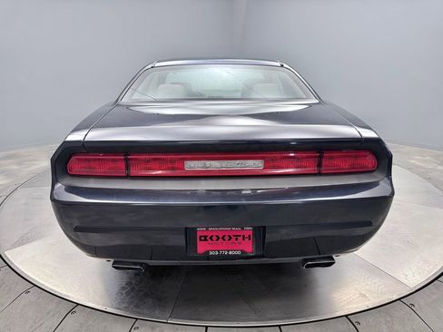 Used 2012 Dodge Challenger SXT image 6