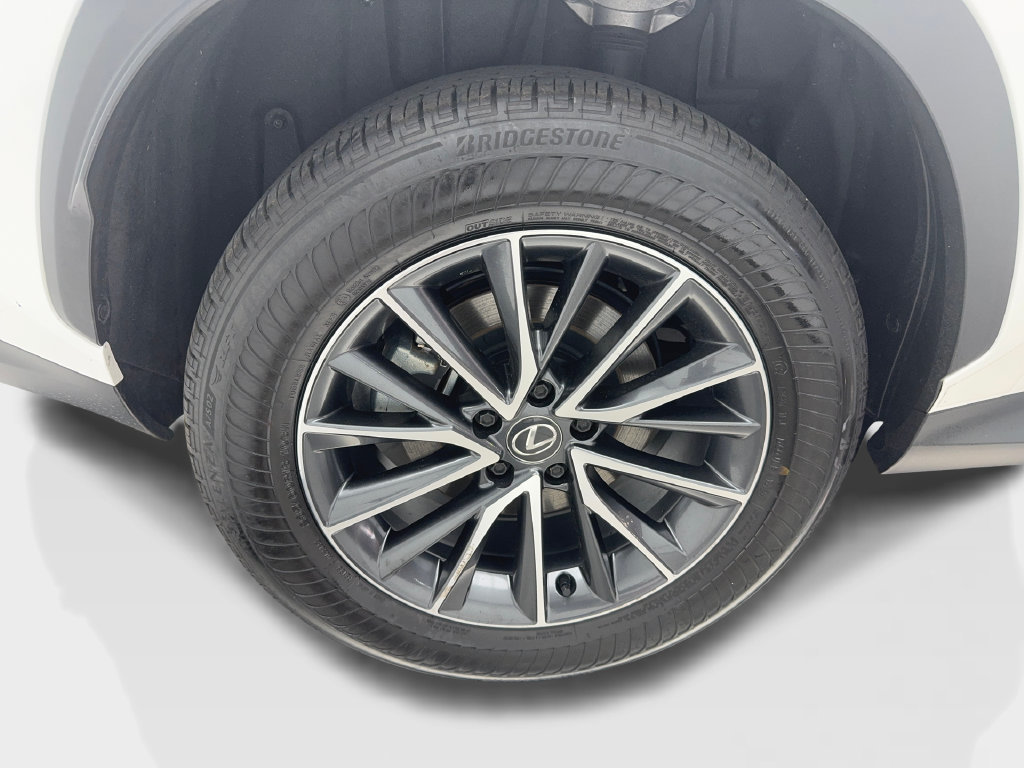 Used 2025 Lexus NX 250 FWD w/ Towing Package (2000 Lbs) image 16