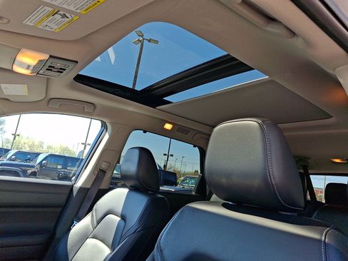 Used 2023 Nissan Pathfinder SL w/ SL Premium Package image 23