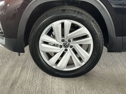 Certified 2023 Volkswagen Atlas Cross Sport SE FWD image 11