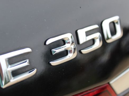 Used 2014 Mercedes-Benz E 350 4MATIC Sedan w/ Premium 1 Package image 5