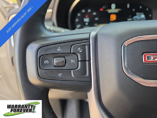 Used 2024 GMC Yukon XL SLT RWD image 25