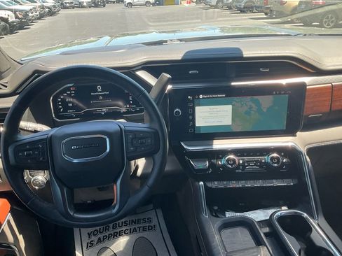 Used 2024 GMC Sierra 2500 Denali Ultimate AWD/4WD image 25