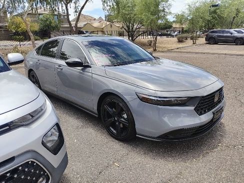 Used 2025 Honda Accord Sport image 24