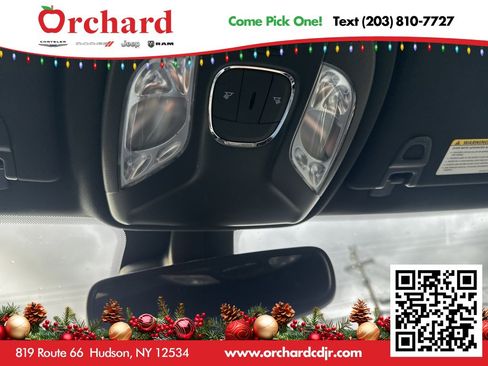 Used 2024 Jeep Compass Limited image 13