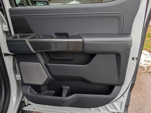 Used 2023 Ford F150 XLT w/ Equipment Group 302A High image 39