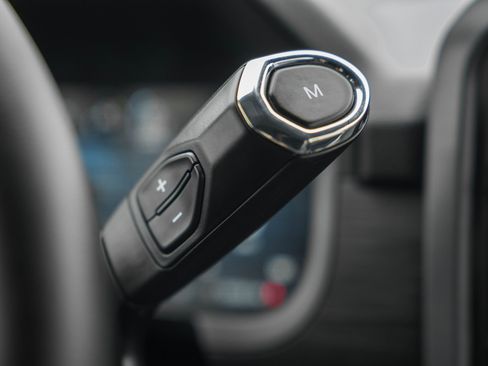 Used 2025 Ford F150 XLT w/ Equipment Group 301A Standard image 34