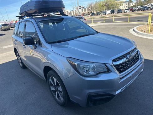 Used 2018 Subaru Forester 2.5i w/ Alloy Wheel Package image 3