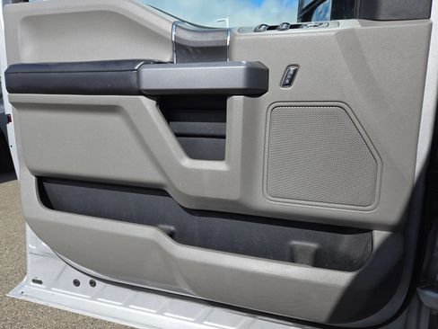 Used 2018 Ford F150 XLT AWD/4WD image 14