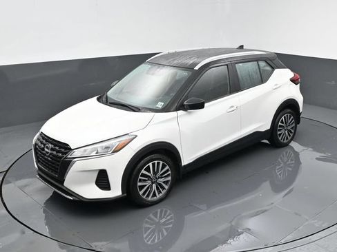 Used 2023 Nissan Kicks SV FWD image 19