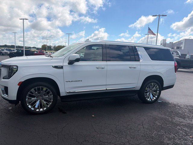 Used 2021 GMC Yukon XL SLT w/ SLT Luxury Plus Package AWD/4WD image 2