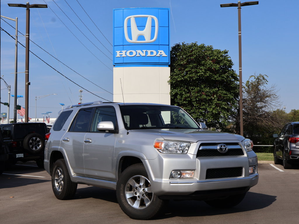 Used 2013 Toyota 4Runner SR5 AWD/4WD image 1