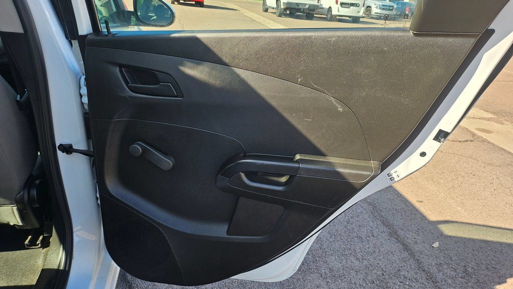Used 2019 Chevrolet Sonic LT FWD image 20