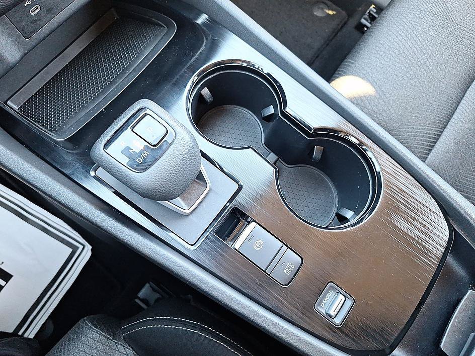 Certified 2025 Nissan Rogue SV FWD image 18