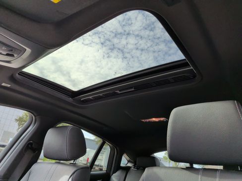 Used 2017 BMW X4 M40i image 27