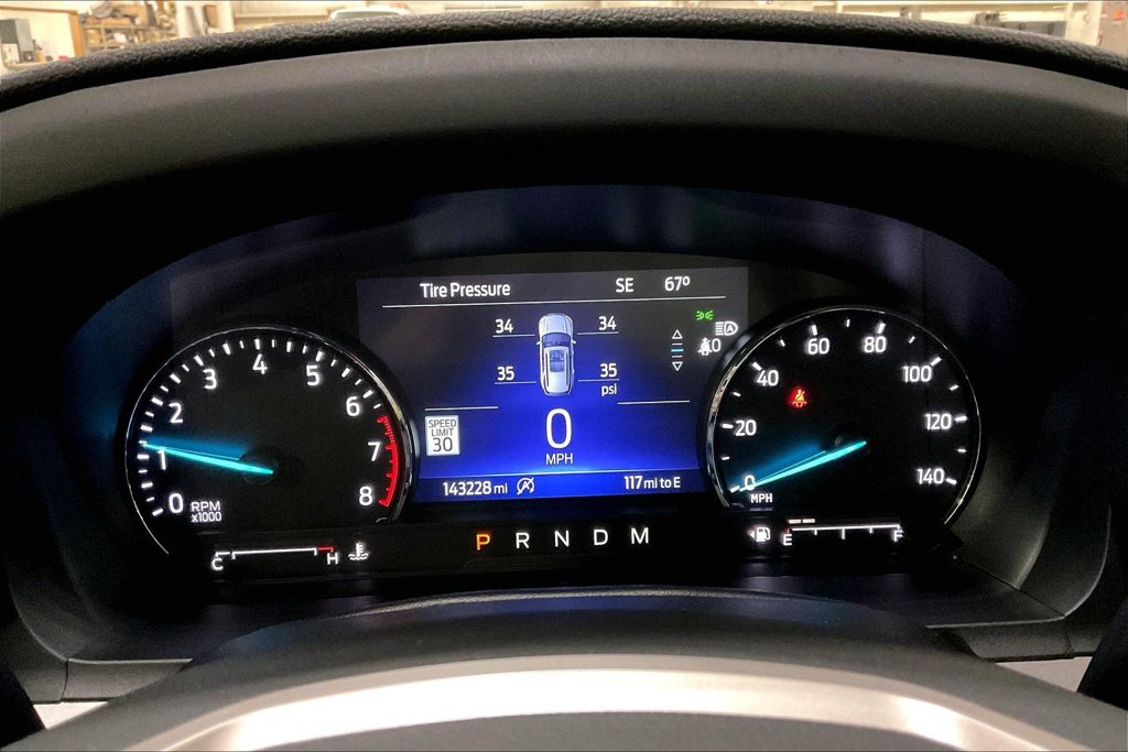 Used 2020 Ford Explorer XLT w/ Equipment Group 202A AWD/4WD image 19