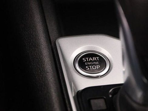 Used 2025 Nissan Altima 2.5 SV image 14