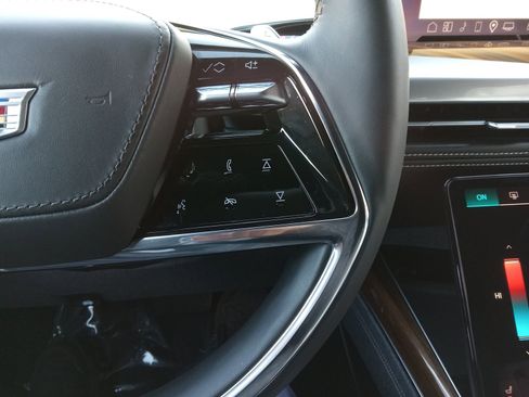 Certified 2025 Cadillac Escalade Sport Platinum w/ LPO, ONYX Package image 23