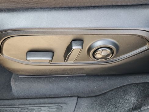 Used 2023 Jeep Grand Cherokee L Limited image 29