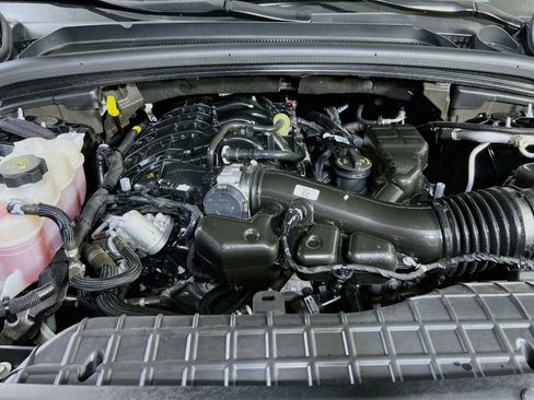 Used 2023 Jeep Grand Cherokee L Laredo AWD/4WD image 30