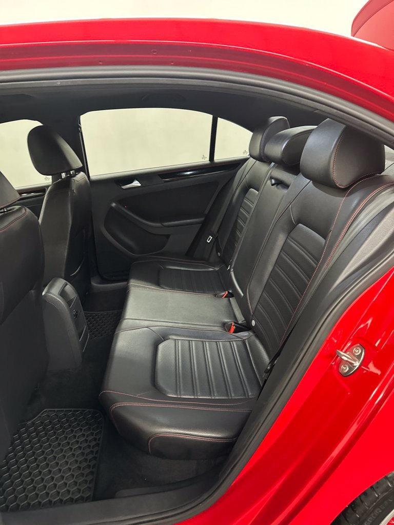 Used 2016 Volkswagen Jetta GLI SEL FWD image 23
