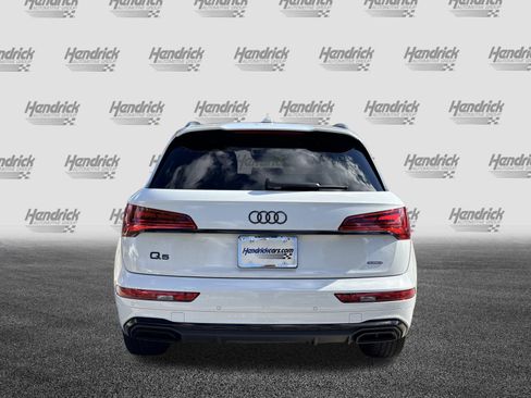 Used 2024 Audi Q5 2.0T Premium w/ Summer of Audi Package image 9