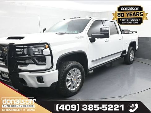Used 2025 Chevrolet Silverado 2500 High Country w/ High Country Premium Package AWD/4WD image 5