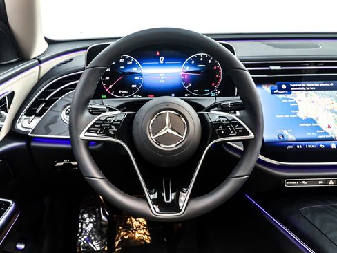 Used 2026 Mercedes-Benz E 350 Sedan image 18