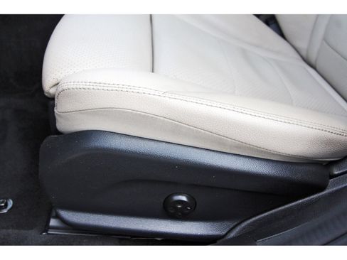 Used 2018 Mercedes-Benz C 300 Sedan w/ Parking Assist Package image 30