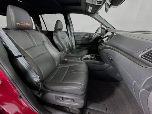 Certified 2023 Honda Passport TrailSport image 28