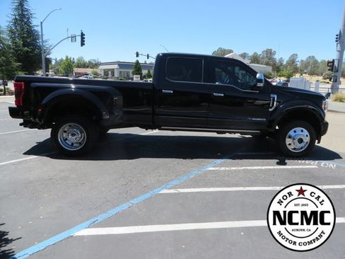 Used 2017 Ford F450 Platinum w/ FX4 Off-Road Package AWD/4WD image 6